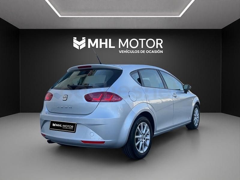 Usado Seat Leon Copa 105 CV (77 kW) 2012 Gris / plata Berlina