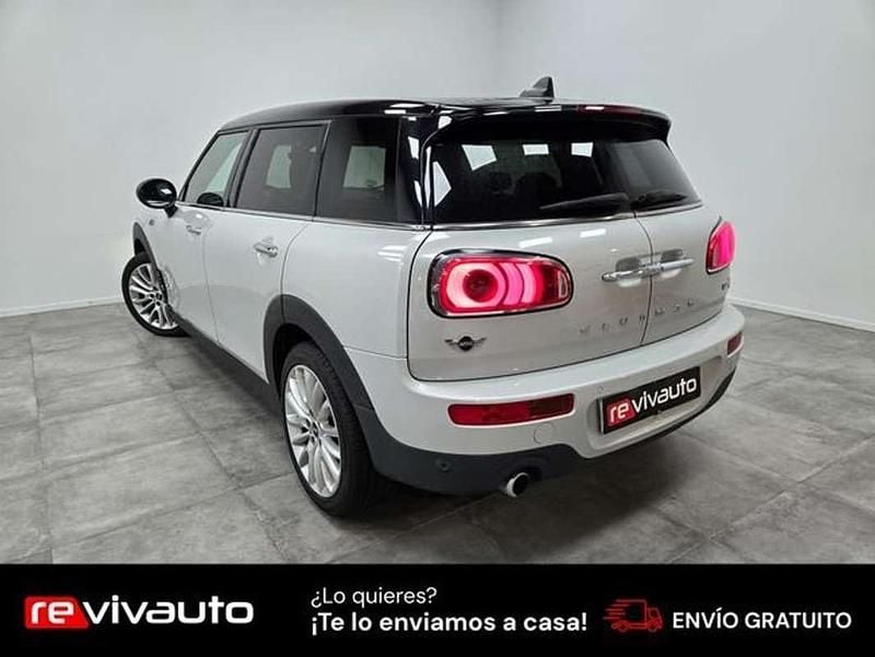 Usado Mini Cooper D 150 CV (110 kW) 2019 Plateado Utilitario