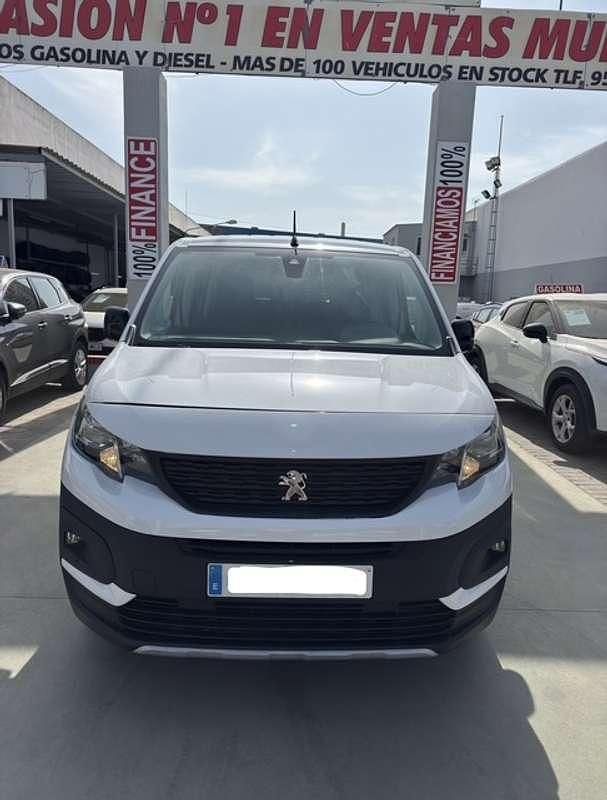 Usado Peugeot Rifter Active 102 CV (75 kW) 2021 Blanco Monovolumen