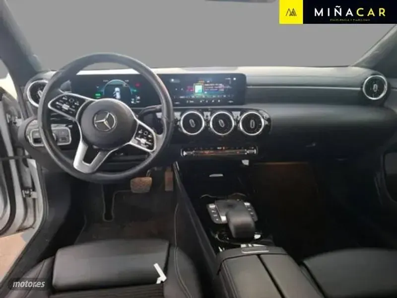Usado Mercedes CLA220 218 CV (160 kW) 2021 Gris Coupe