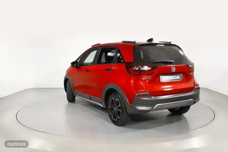 Usado Honda Jazz 122 CV (89 kW) 2025 Rojo Utilitario