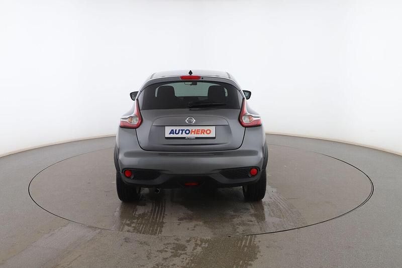 Usado Nissan Juke N-Connecta 117 CV (86 kW) 2018 Gris SUV
