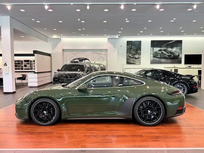 Usado Porsche 911 Carrera GTS 541 CV (397 kW) 2025 Verde Coupe