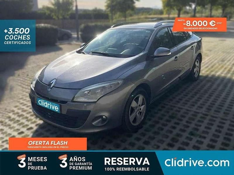 Usado Renault Mégane III Dynamique 131 CV (96 kW) 2010 Gris Utilitario