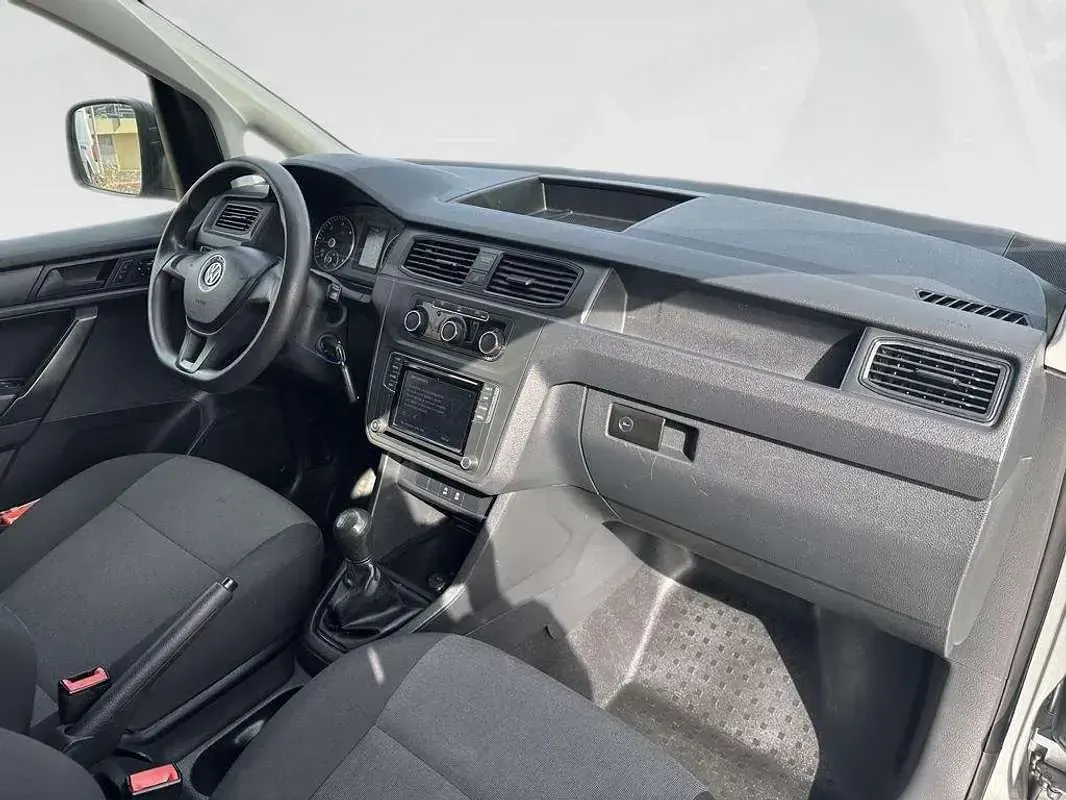 Usado VW Caddy Maxi 102 CV (75 kW) 2020 Gris Monovolumen