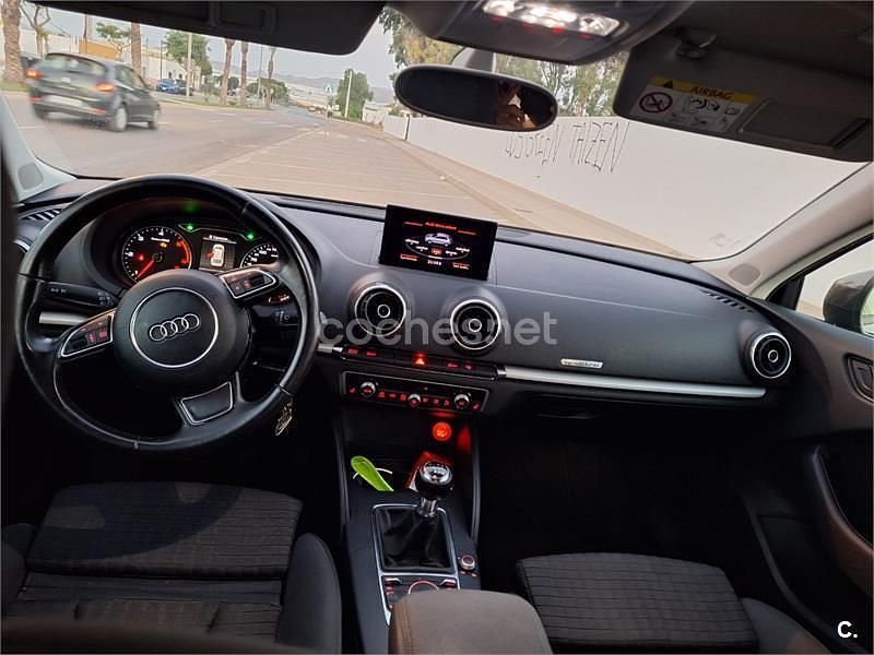 Gris / plata Usado 2013 Audi A3 Sportback Attraction Berlina | 10.300 € (Super precio) - Imagen 1/4