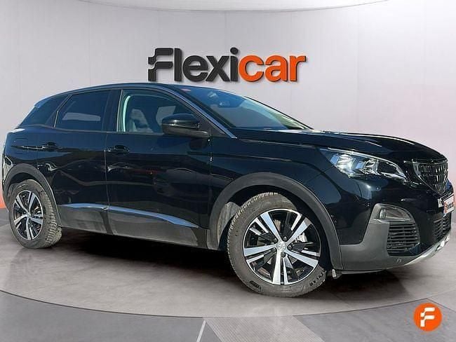 Usado Peugeot 3008 Active 130 CV (95 kW) 2019 Negro SUV