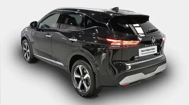 Usado Nissan Qashqai 158 CV (116 kW) 2021 Midnight black (metalizado) SUV