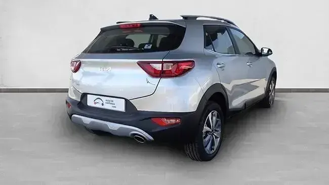 Nuevo Kia Stonic 100 CV (73 kW) 2026 Gris SUV