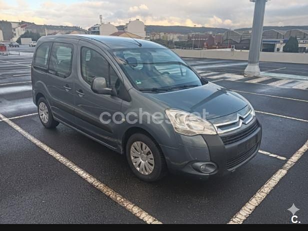 Gris / plata Usado 2010 Citroën Berlingo Monovolumen | 6990 € (Caro) - Imagen 1/4