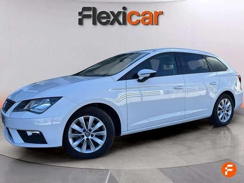 Usado Seat Leon ST Style 116 CV (85 kW) 2019 Blanco Familiar