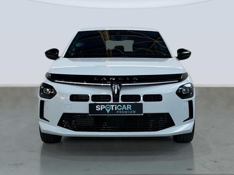 Usado Lancia Ypsilon 101 CV (74 kW) 2024 Blanco Utilitario
