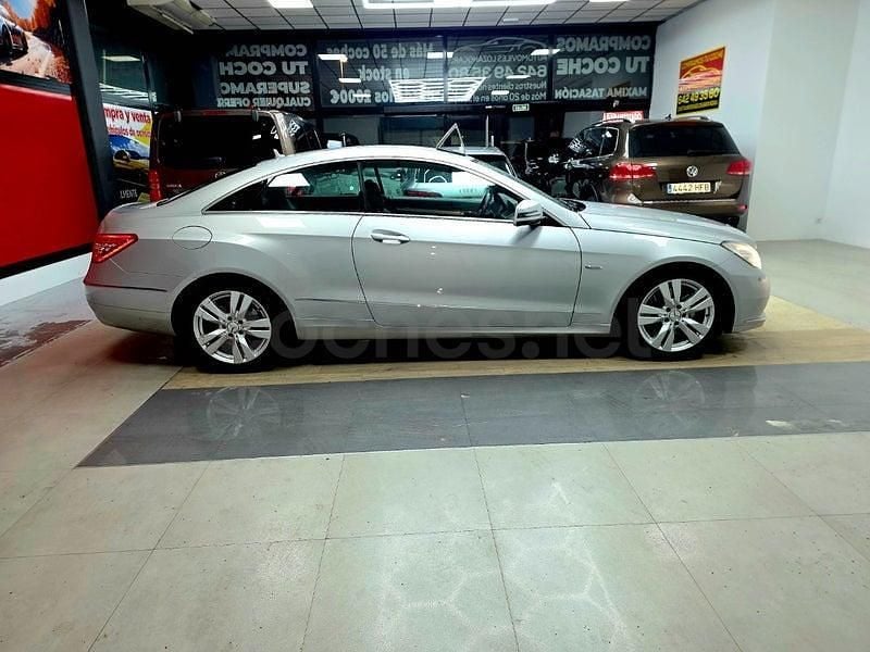Usado Mercedes E350 Elegance 231 CV (169 kW) 2010 Gris / plata Coupe