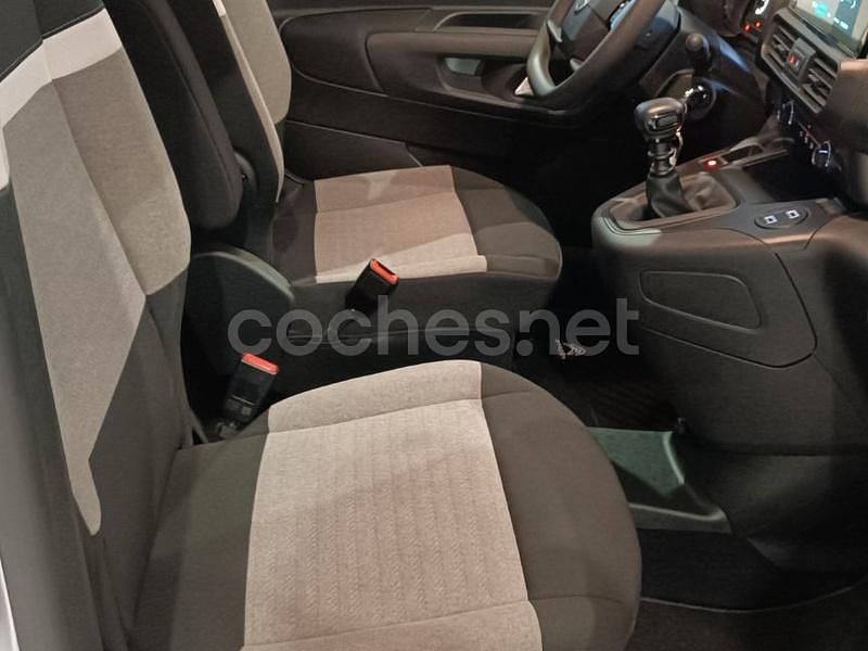 Usado Citroën Berlingo 102 CV (75 kW) 2025 Gris / plata Monovolumen