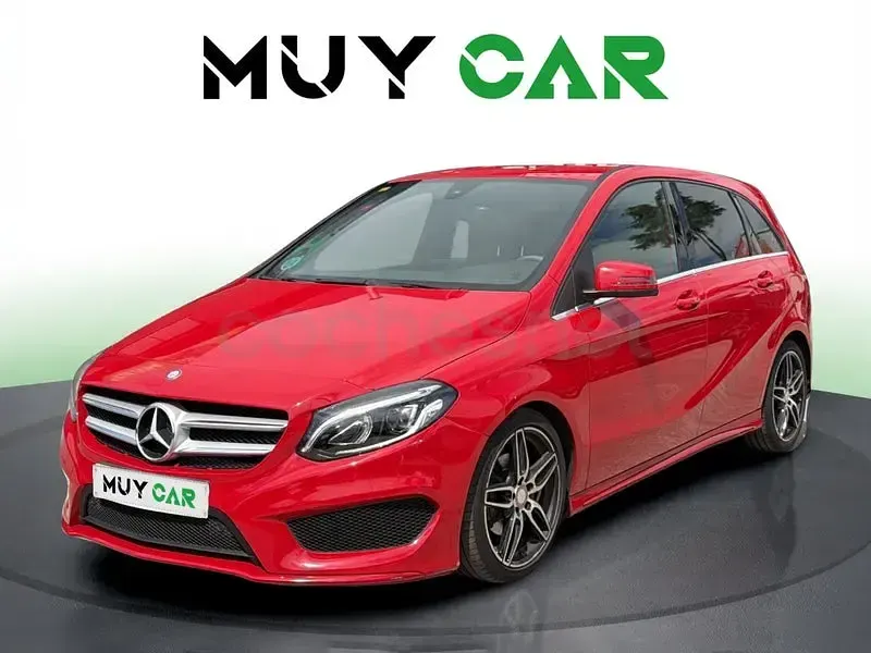Usado Mercedes B180 AMG 109 CV (80 kW) 2016 Rojo Utilitario