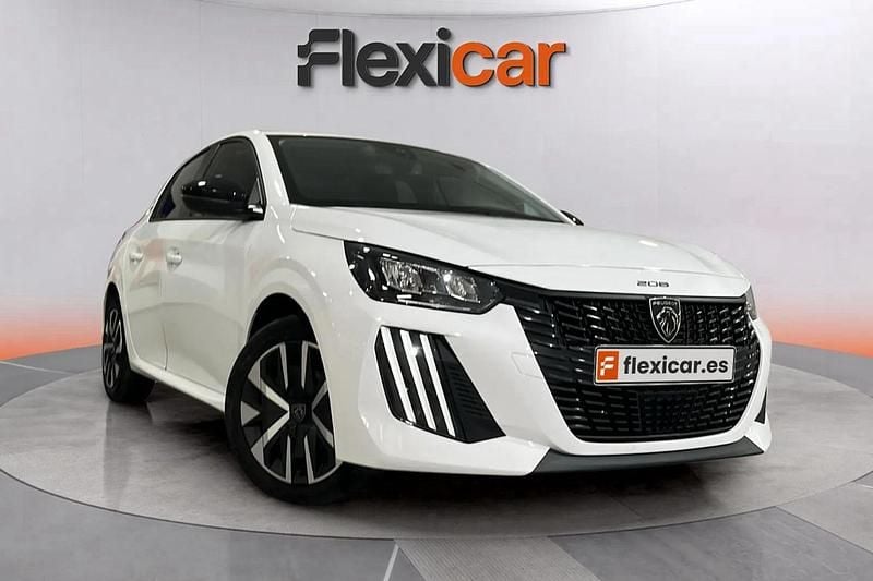 Blanco Usado 2024 Peugeot 208 Style Utilitario | 13.990 € (Buen precio) - Imagen 1/4