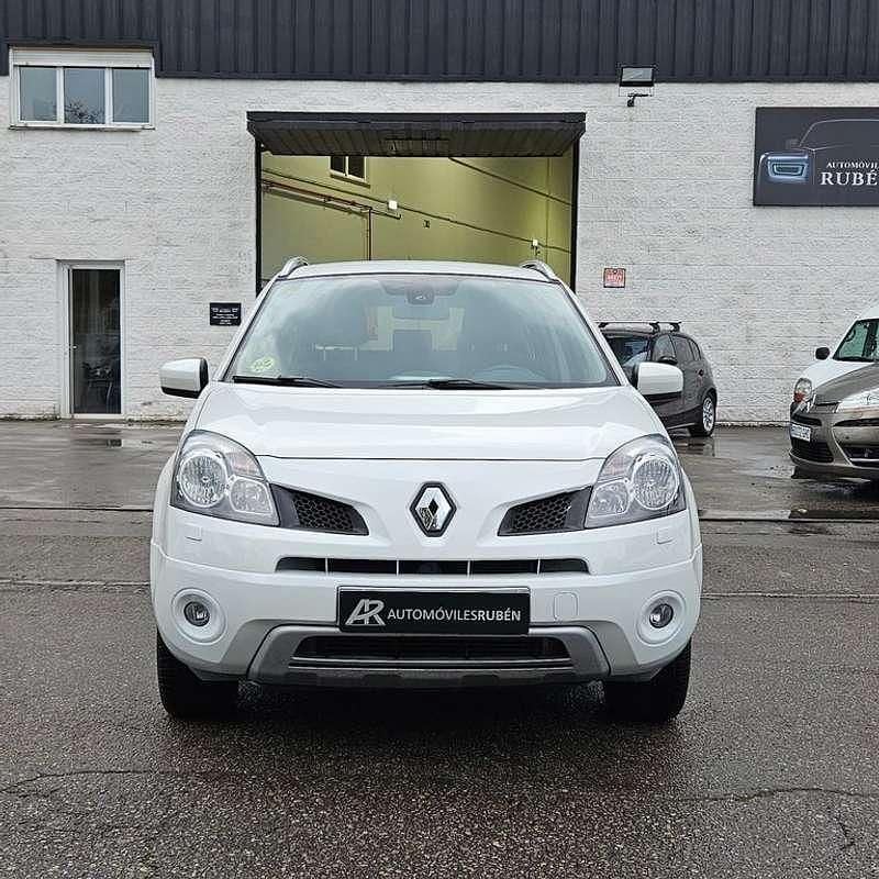 Usado Renault Koleos Dynamique 150 CV (110 kW) 2011 Blanco SUV
