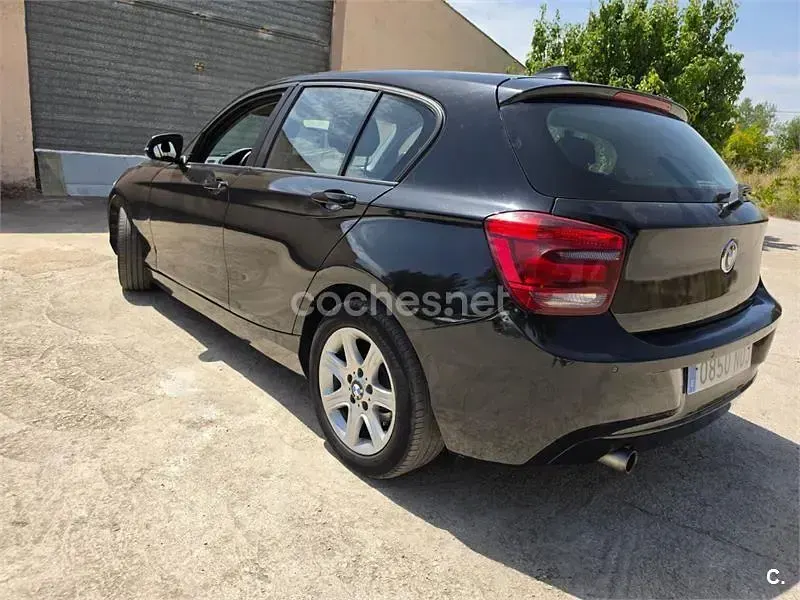 Usado BMW 116 115 CV (84 kW) 2012 Negro Utilitario