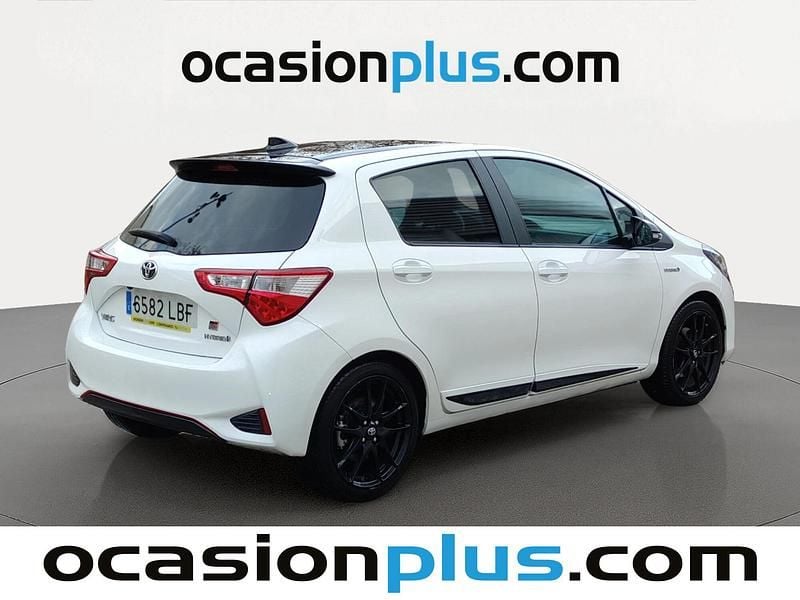 Usado Toyota Yaris Hybrid Sport 100 CV (73 kW) 2019 Blanco