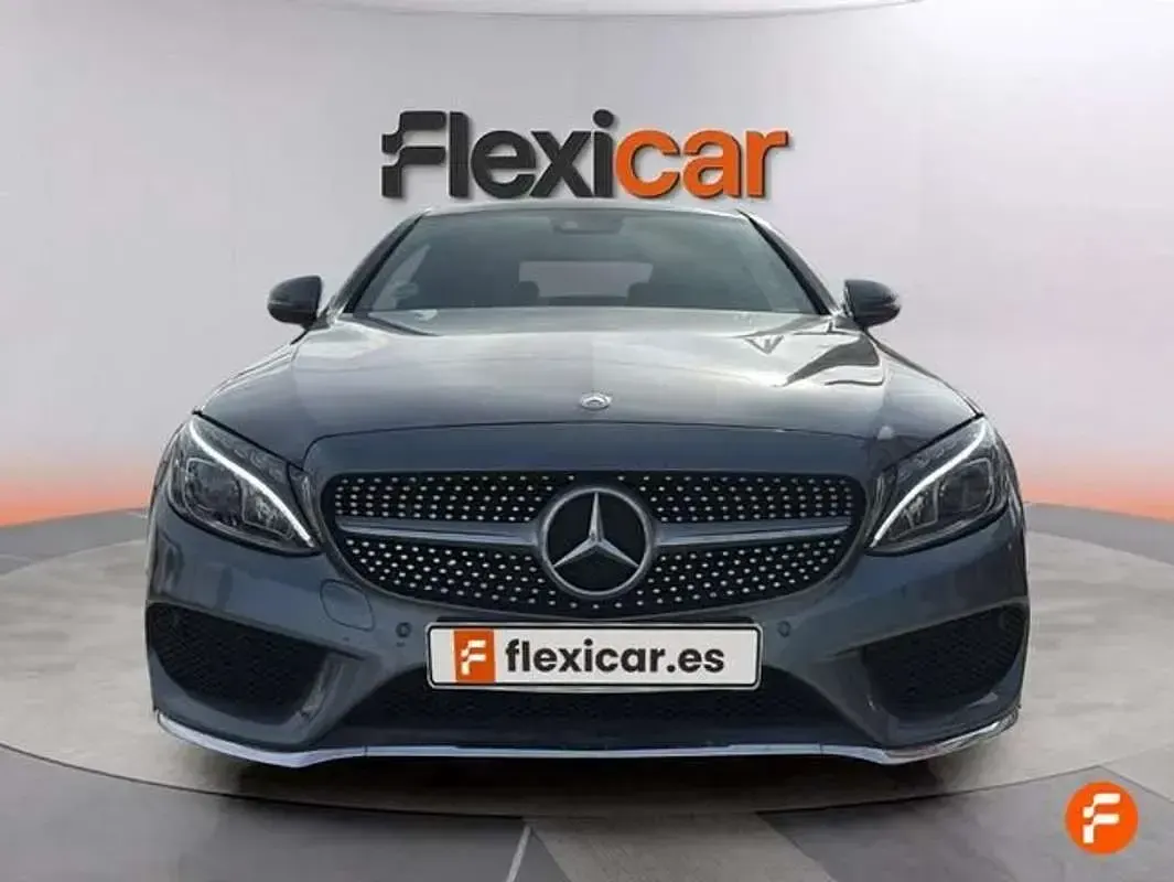 Usado Mercedes C220 170 CV (125 kW) 2018 Gris Coupe