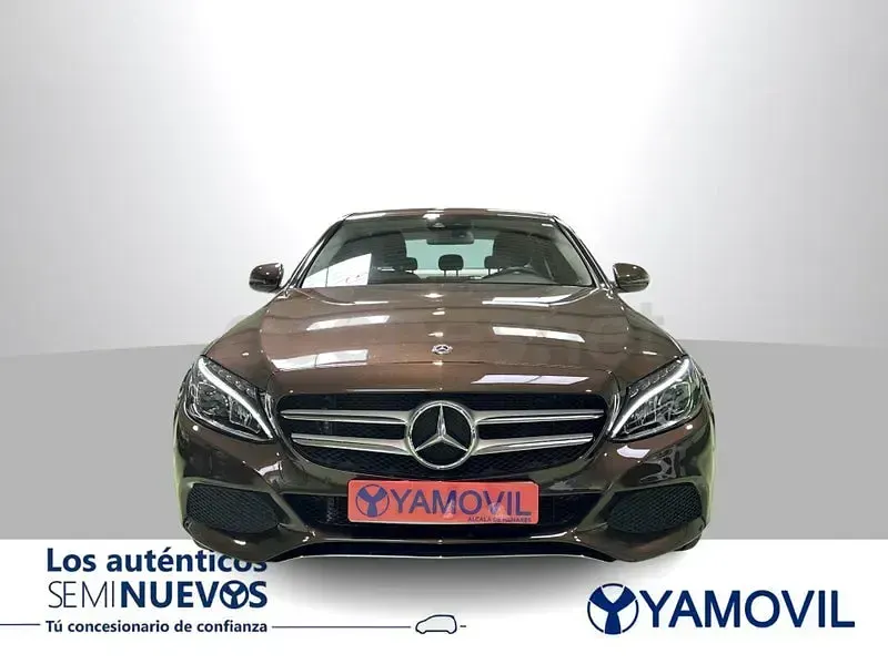 Käytetty Mercedes C220 170 HP (125 kW) 2018 Ruskea Sedan