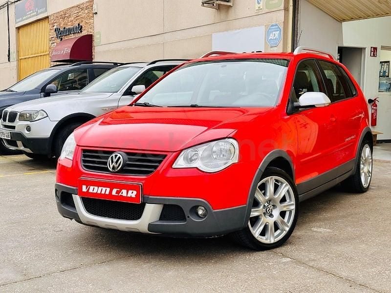 Usado VW Polo Cross 80 CV (58 kW) 2007 Rojo Utilitario