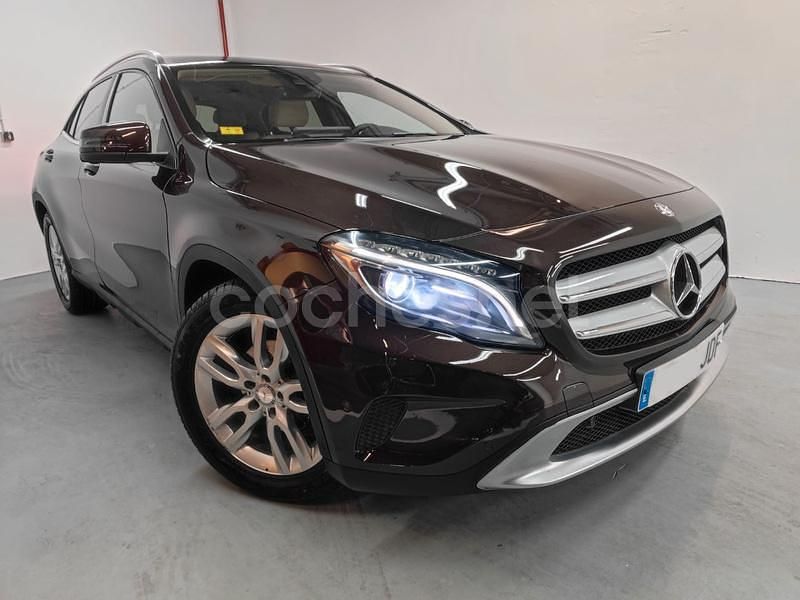 Usado Mercedes GLA200 Edition 1 136 CV (100 kW) 2015 Marrón SUV