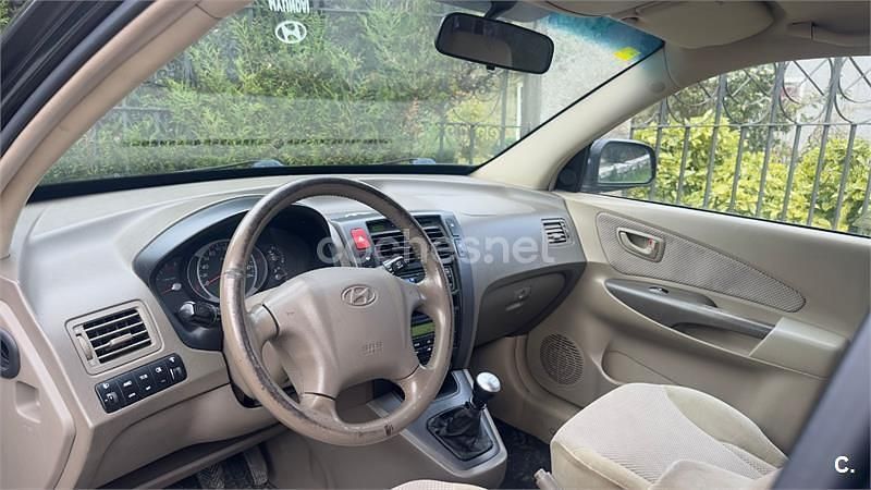 Usado Hyundai Tucson Comfort 140 CV (102 kW) 2007 Negro SUV