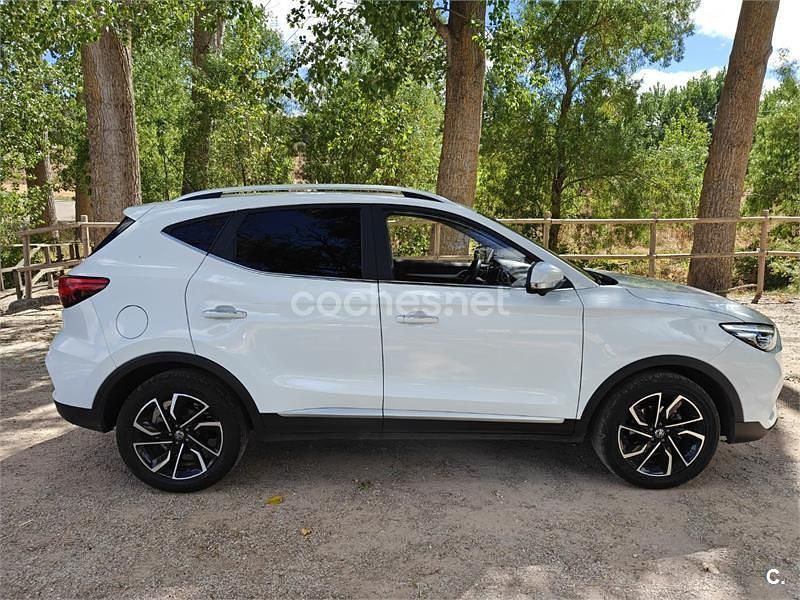 Usado MG ZS Luxury 106 CV (77 kW) 2023 Blanco SUV