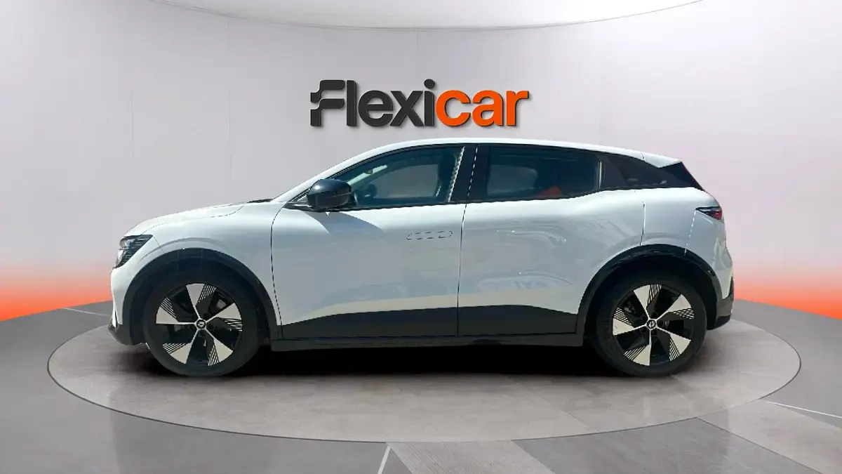 Usado Renault Megane E-Tech Techno 160 kW (218 CV) 2023 Blanco Berlina