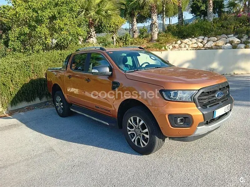 Usado Ford Ranger Wildtrack 213 CV (156 kW) 2022 Naranja Pickup/Camioneta