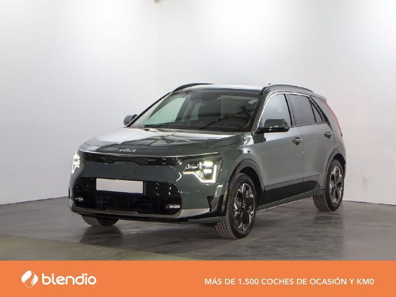 Verde Usado 2023 Kia e-Niro 2 SUV | 45.990 € - Imagen 1/4