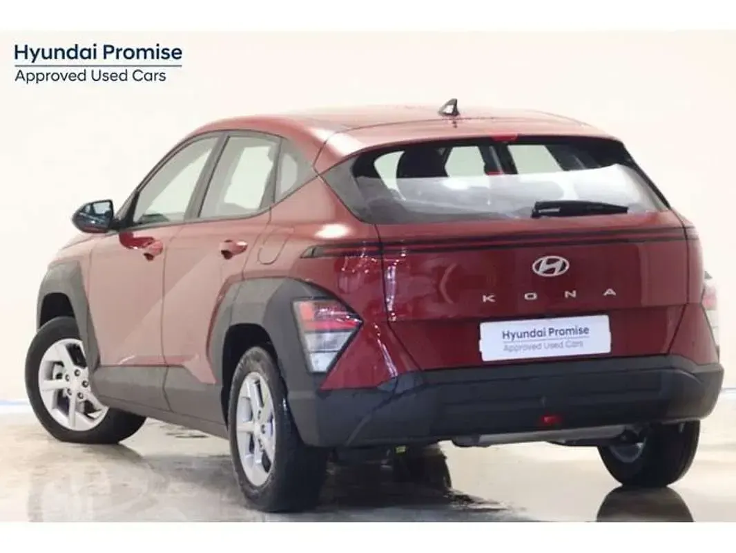 Usado Hyundai Kona 129 CV (94 kW) 2025 Rojo SUV