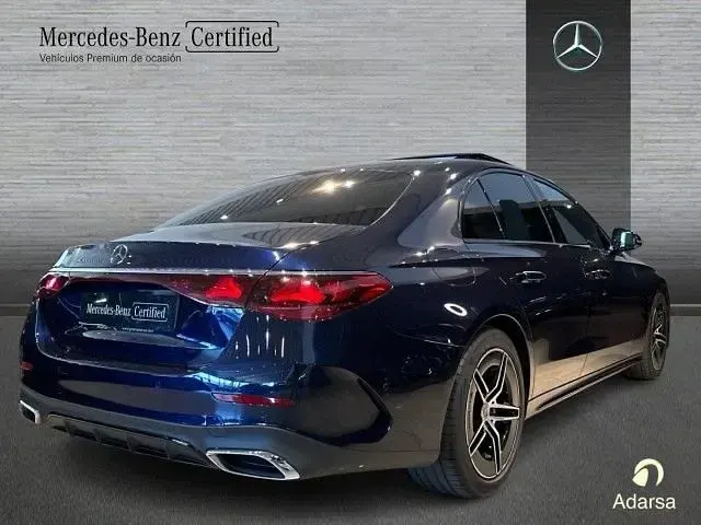 Usado Mercedes E220 197 CV (144 kW) 2025 Azul náutico