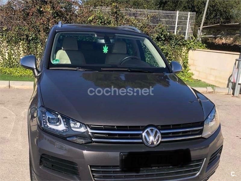 Usado VW Touareg 204 CV (150 kW) 2011 Gris / plata SUV