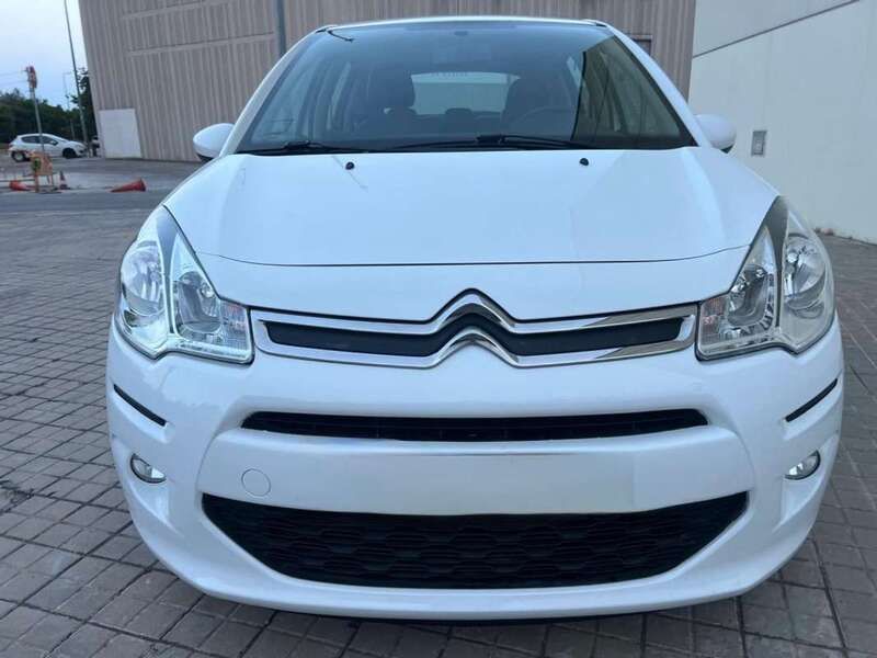 Blanco Usado 2016 Citroën C3 Live Utilitario | 5999 € (Precio justo) - Imagen 1/4