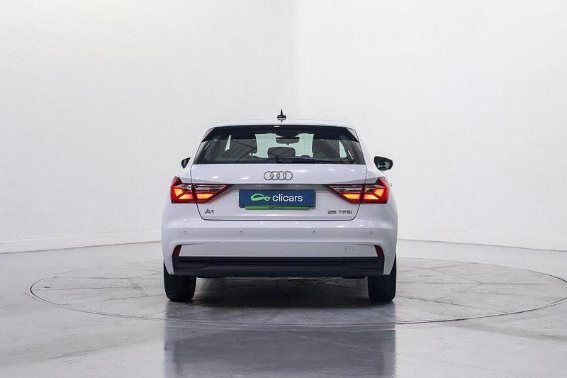 Usado Audi A1 Sportback S-Line 95 CV (69 kW) 2022 Blanco Utilitario