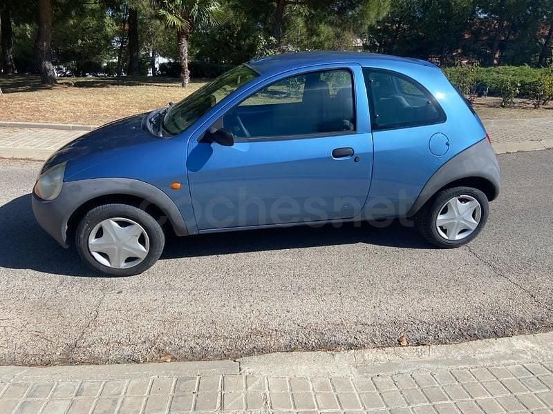 Usado Ford Ka Collection 60 CV (44 kW) 2002 Azul Utilitario