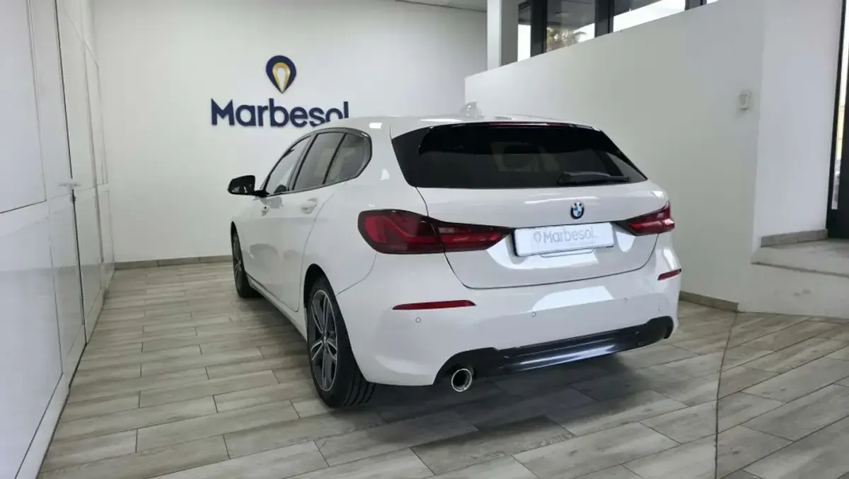 Usado BMW 118 140 CV (102 kW) 2020 Blanco Utilitario