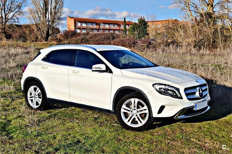 Usado Mercedes GLA200 156 CV (114 kW) 2016 Blanco SUV
