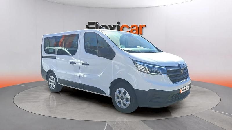 Usado Renault Trafic 150 CV (110 kW) 2024 Blanco Monovolumen