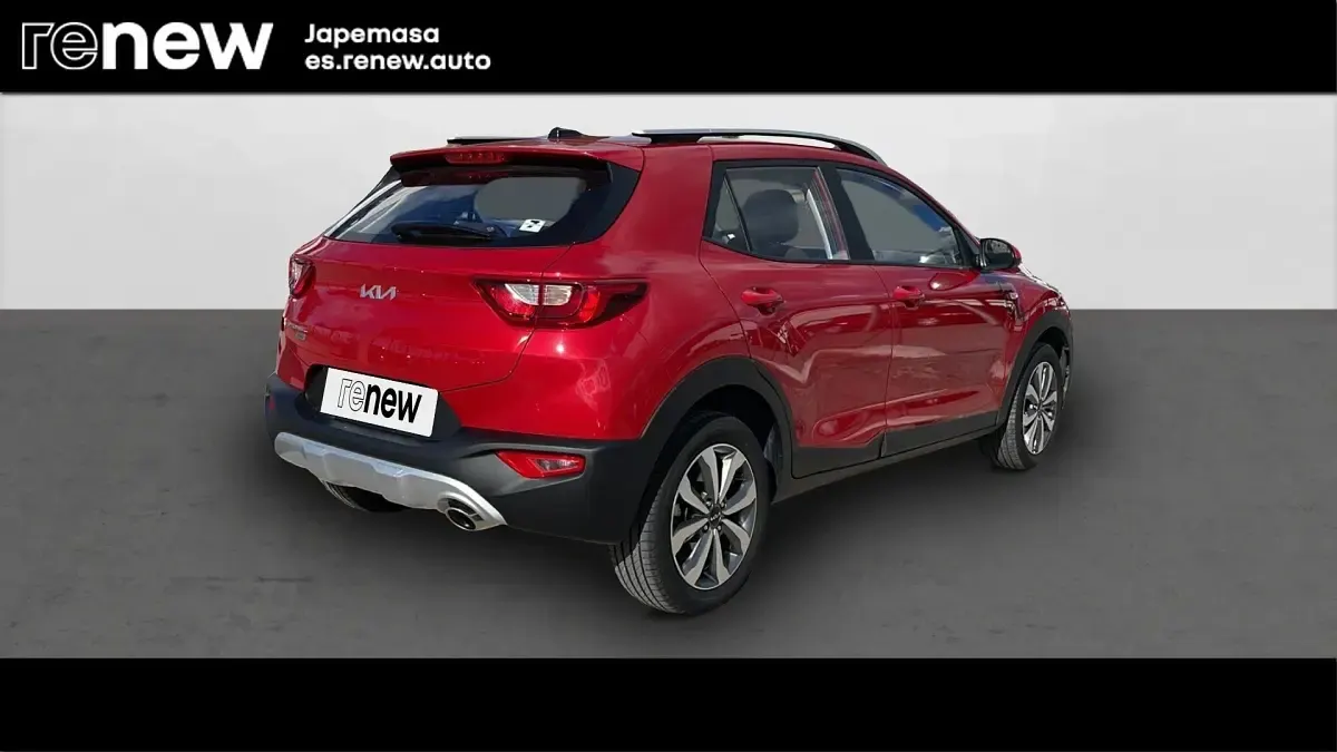 Usado Kia Stonic 100 CV (73 kW) 2022 Signal red SUV