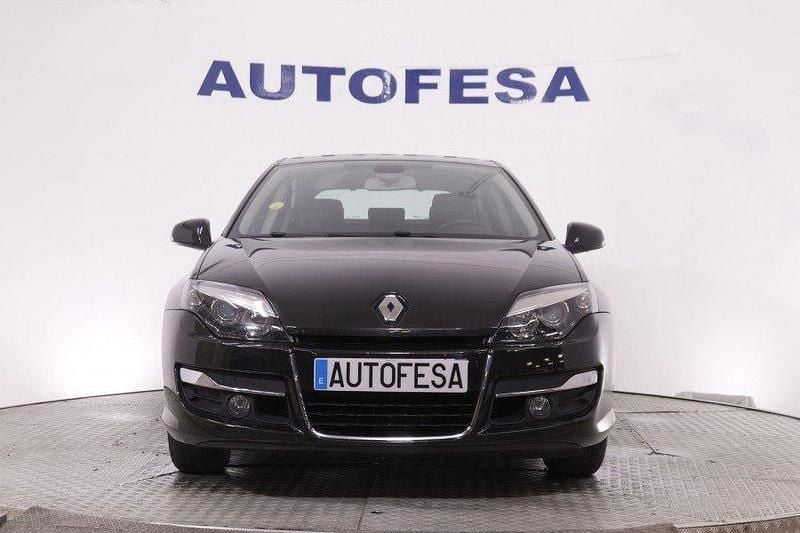 Käytetty Renault Laguna III 110 HP (80 kW) 2012 Negra