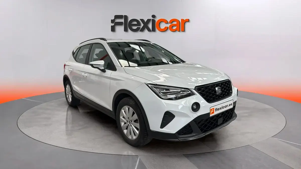 Usado Seat Arona Style 110 CV (80 kW) 2024 SUV