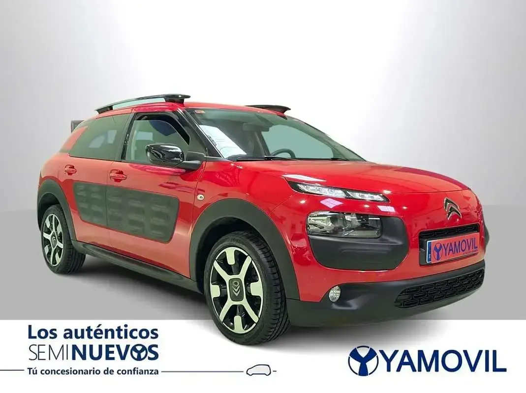 Usado Citroën C4 Cactus Feel 82 CV (60 kW) 2016 Rojo Utilitario