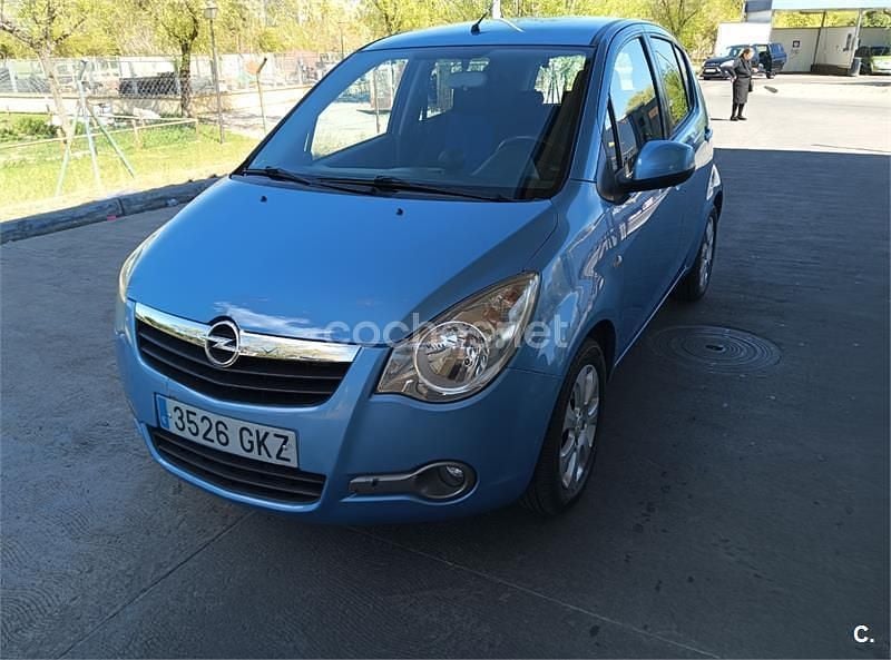 Usado Opel Agila Enjoy 75 HP (55 kW) 2009 Azul Citadino