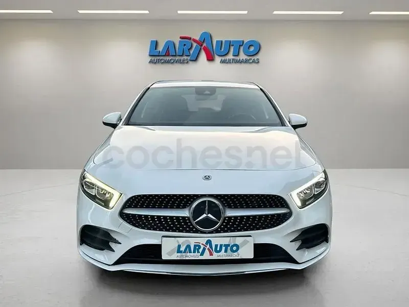 Usado Mercedes A180 136 CV (100 kW) 2022 Blanco Berlina