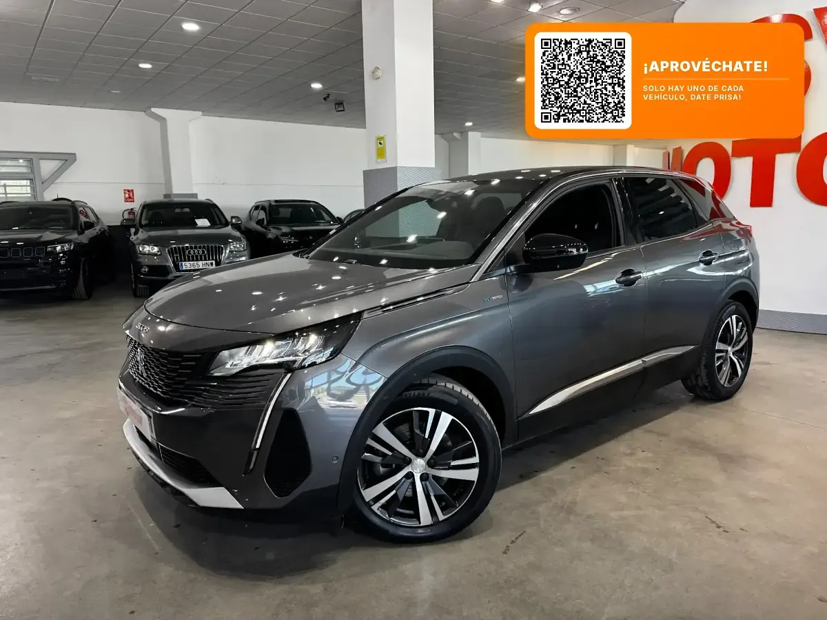 Usado Peugeot 3008 Allure 226 CV (166 kW) 2023 Gris SUV