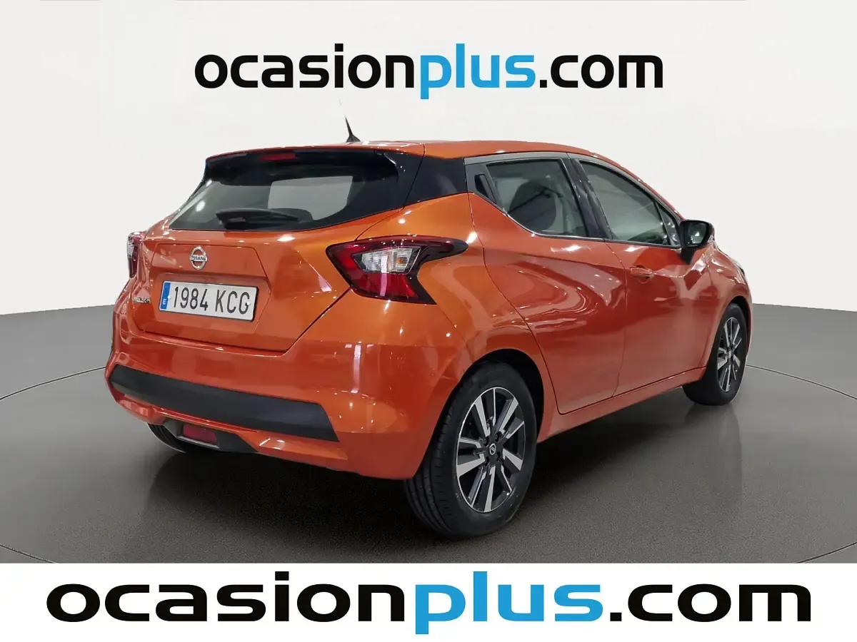 Usado Nissan Micra Acenta 90 CV (66 kW) 2017 Naranja Utilitario