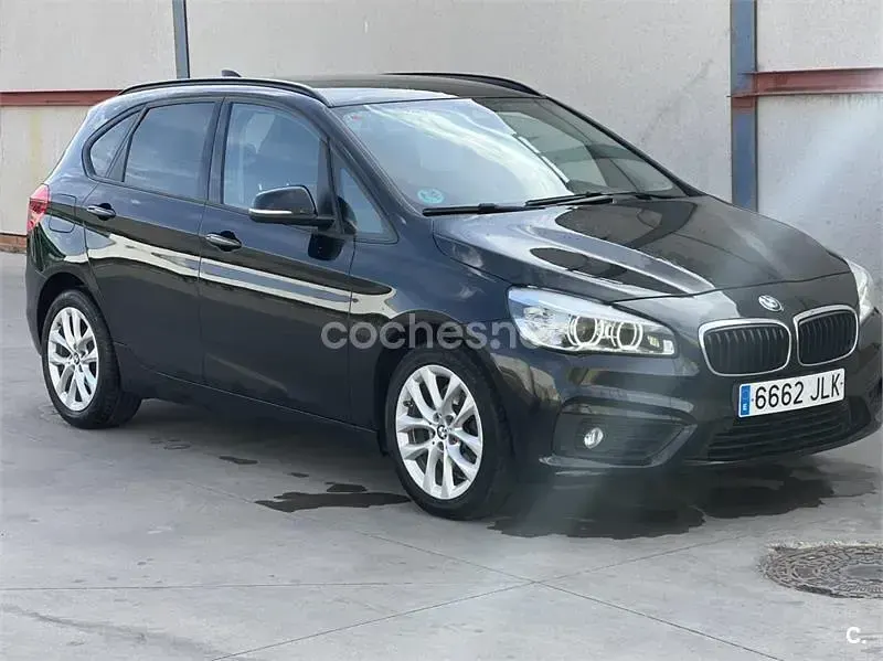 Usado BMW 218 Comfort Edition 150 CV (110 kW) 2016 Negro Familiar